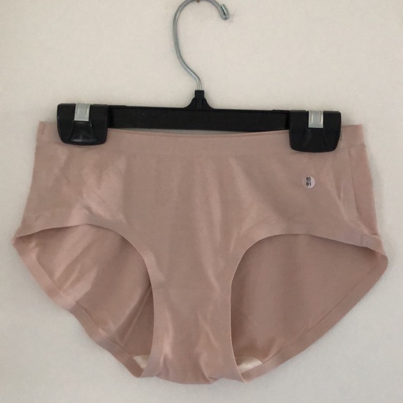 Silk Maison Seamless Nude Underwear - Picture 10 of 11
